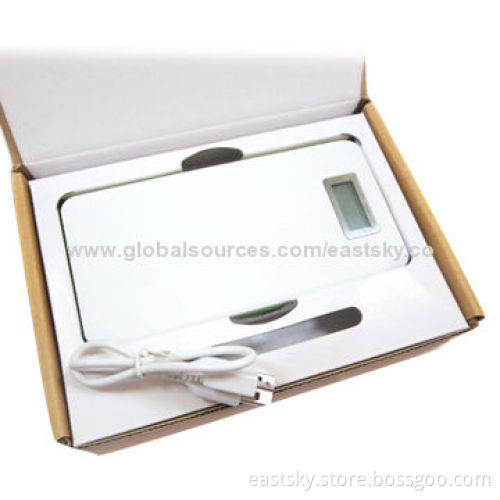 Promotional Slim 8000mAh Charger for iPhone/iPod/Digital Camera/Mobile Phones/MP3/MP4/GPS, CompactNew